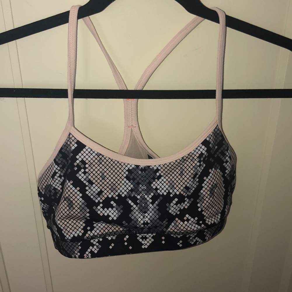 Lululemon Flow Y bra